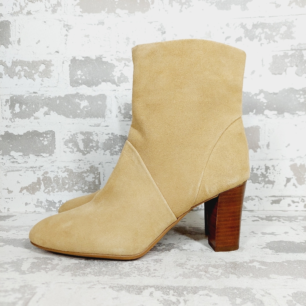 New Franco Sarto Pia Ankle Bootie Cookie Tan Suede C35